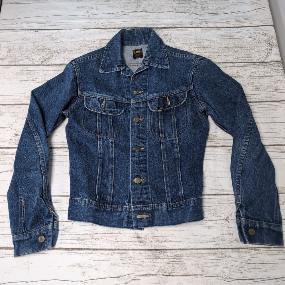 Vintage Lee Riders Made In Canada Denim Jean Jacket Medium To Dark Wash